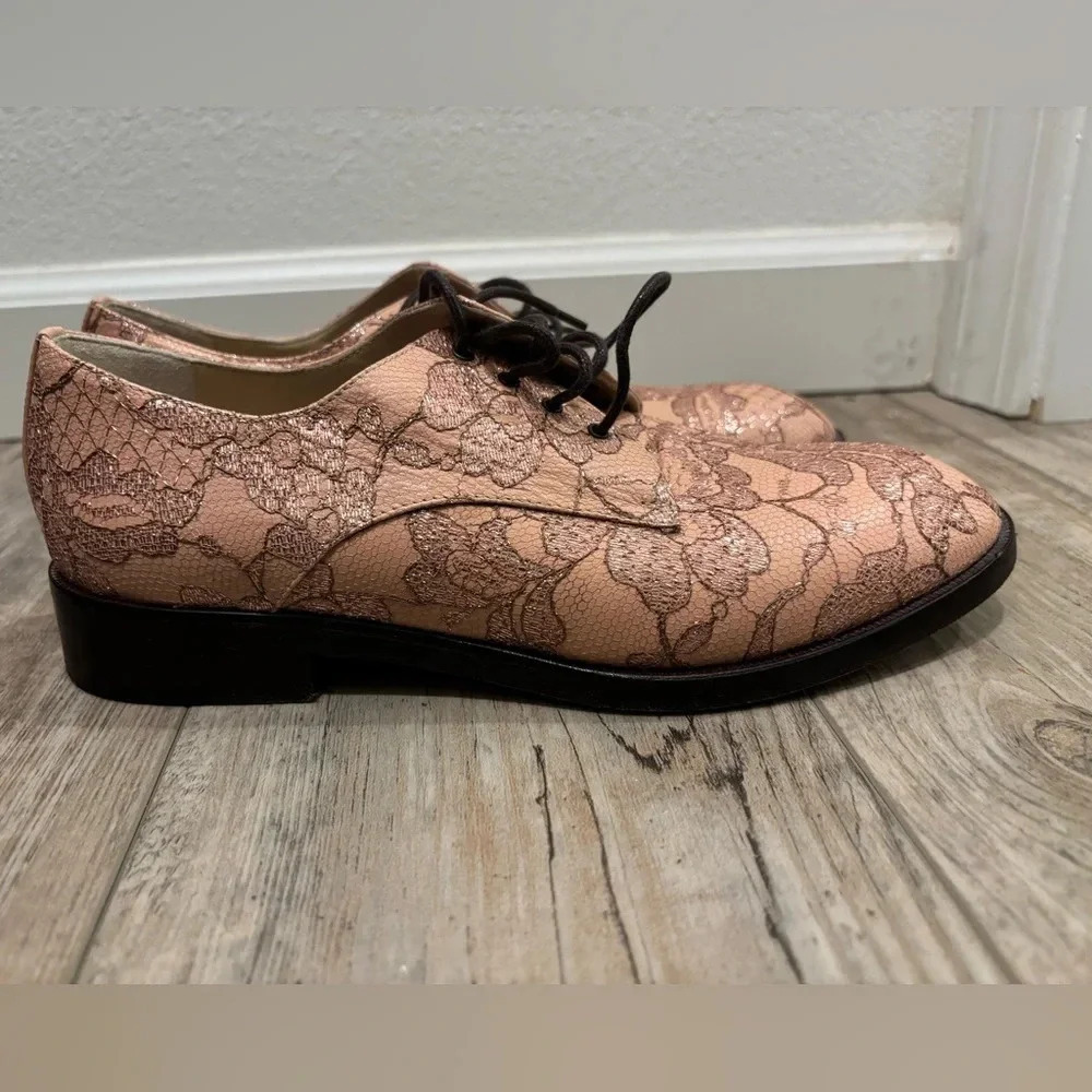 Monique Lhuillier Fall 2016 Devon Lace-Like pink tie shoes Woman’s 7.5 - Picture 4 of 10